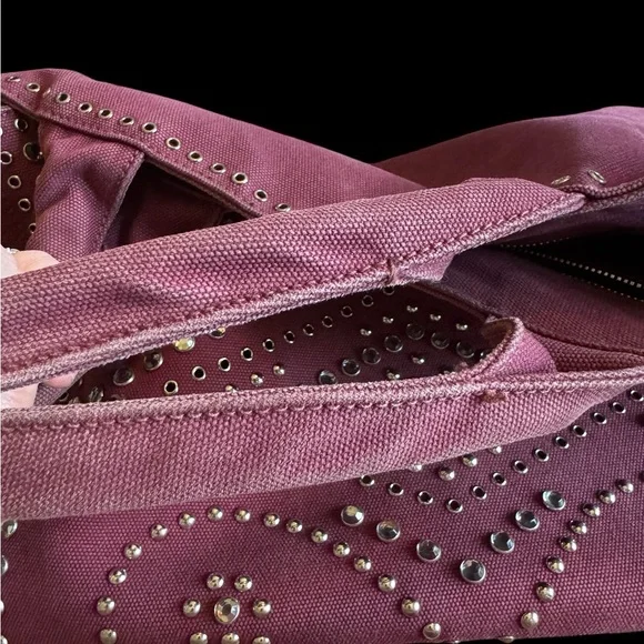 Authentic Prada Canapa - Picture 12 of 16